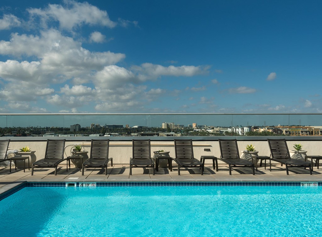 1818 Platinum Triangle Apartments, 1818 S State College Blvd, Anaheim